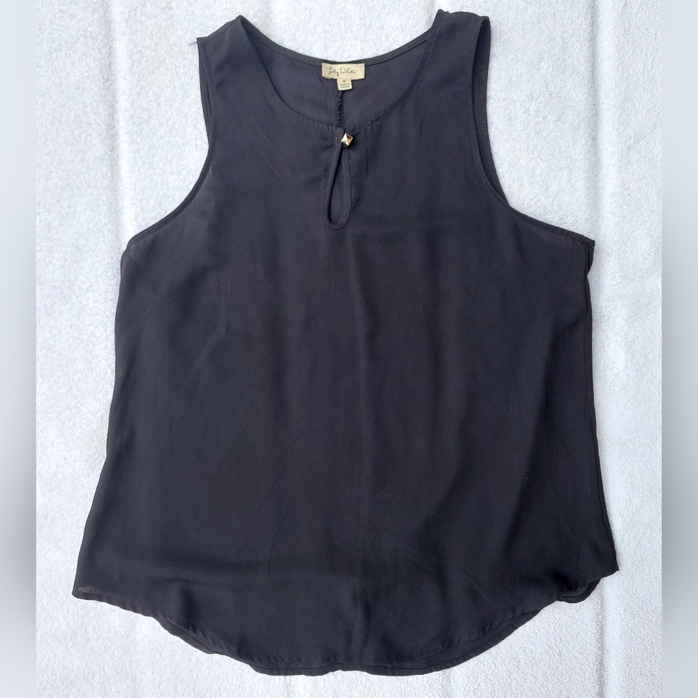 Black Sleeveless Blouse